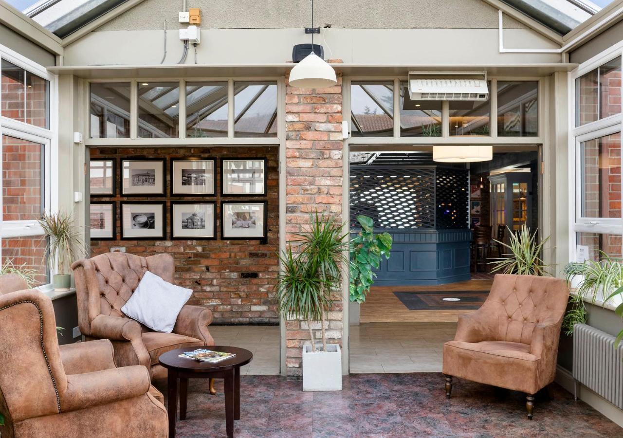 Dragonfly Hotel Κόλτσεστερ Εξωτερικό φωτογραφία
